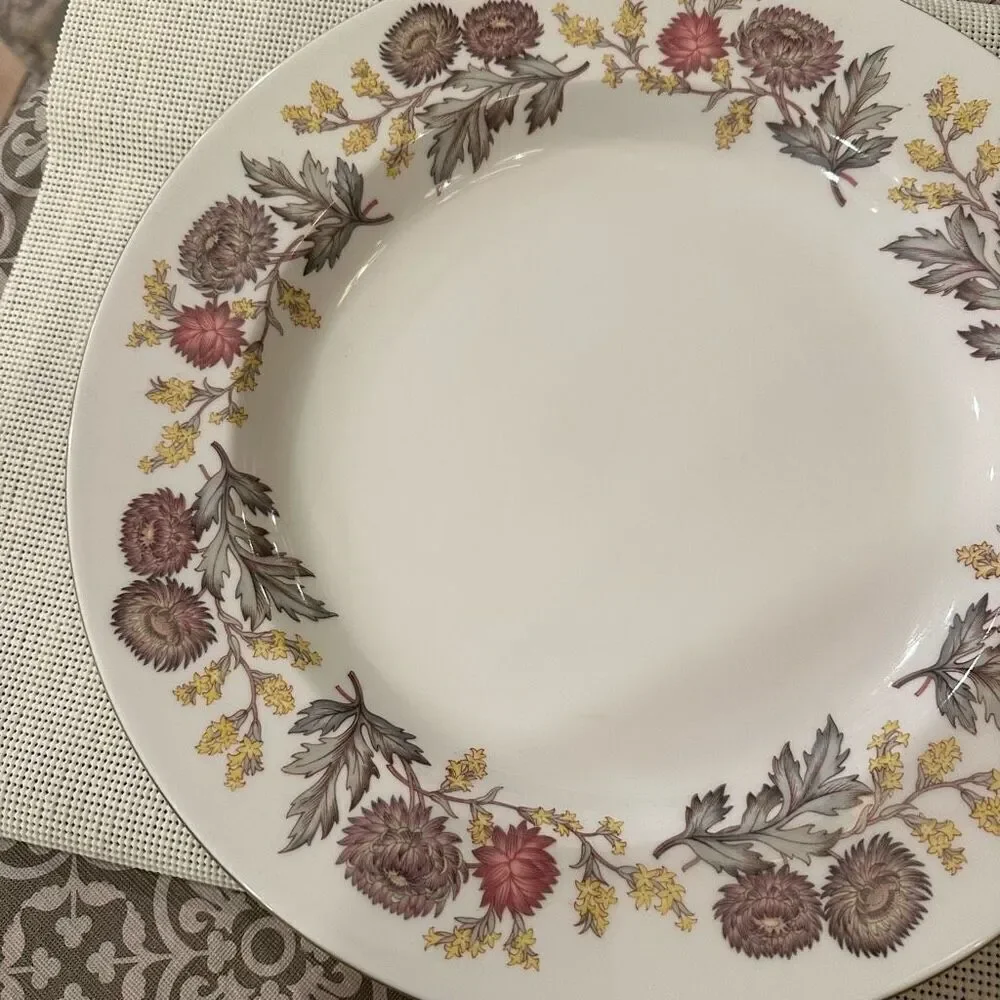 Wedgwood‎ England Linchfield Pattern Fine Bone China Large Round Serving Platter